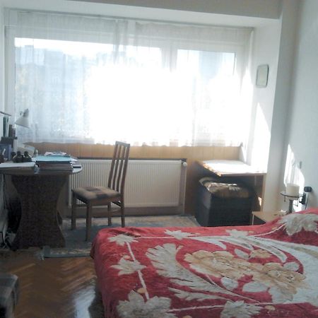 Rompromo Plus Accommodation Бухарест Екстер'єр фото