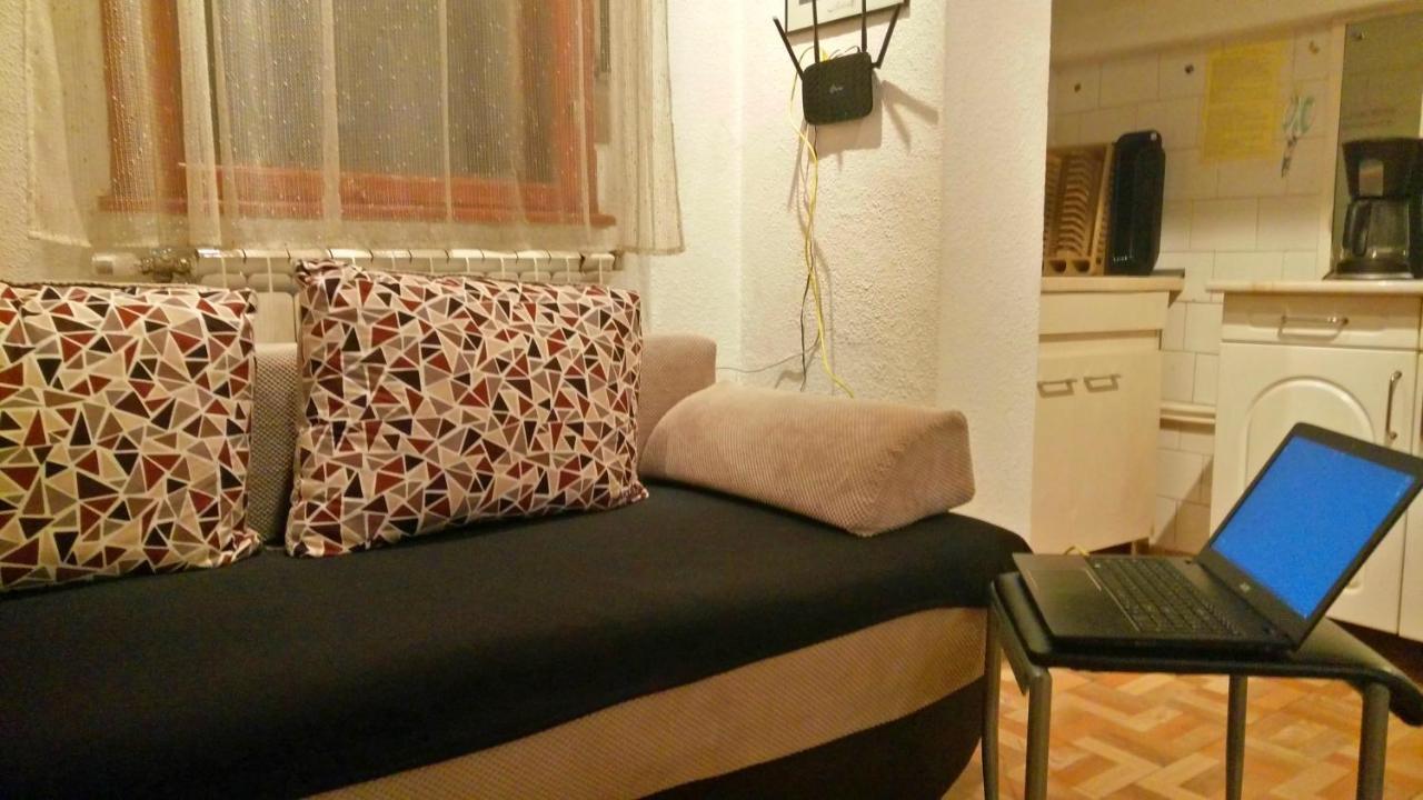 Rompromo Plus Accommodation Бухарест Екстер'єр фото