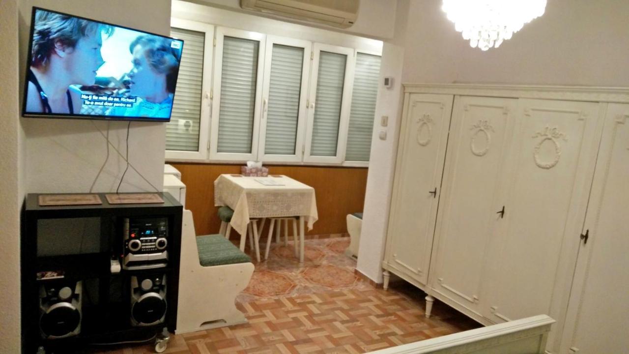 Rompromo Plus Accommodation Бухарест Екстер'єр фото