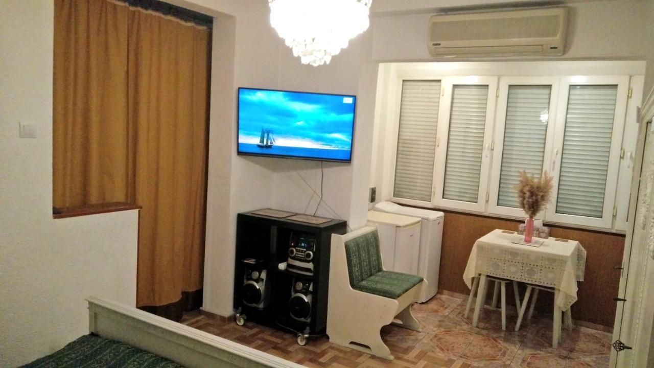 Rompromo Plus Accommodation Бухарест Екстер'єр фото