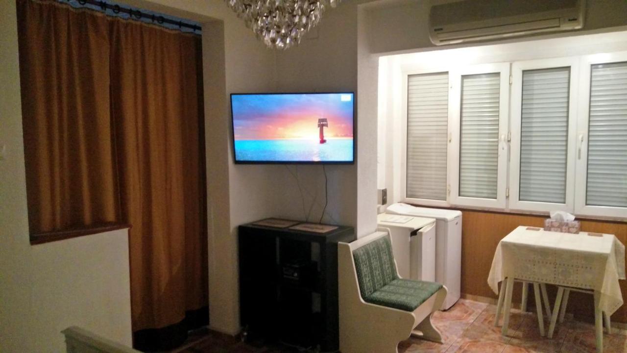 Rompromo Plus Accommodation Бухарест Екстер'єр фото