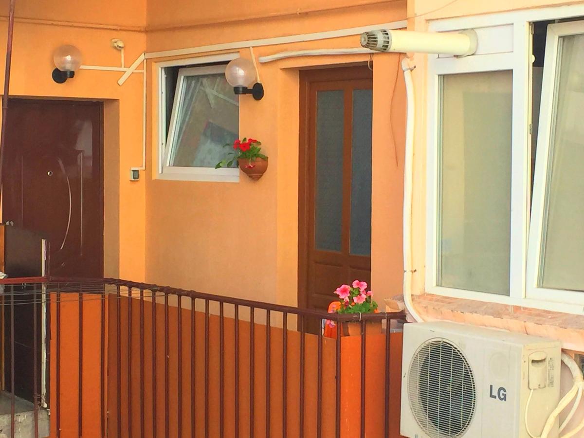 Rompromo Plus Accommodation Бухарест Екстер'єр фото